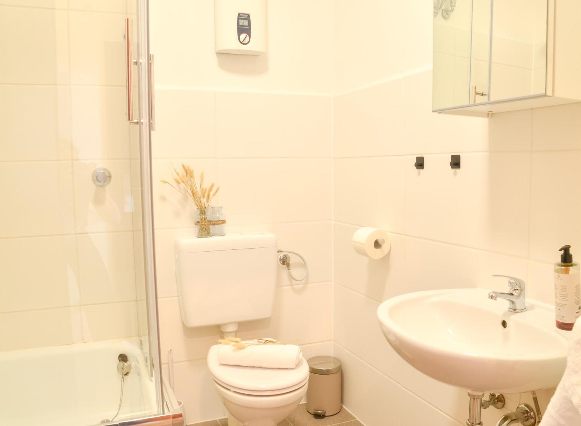 Milpau Buer 2 - Modernes Apartment Mit Queensize-Bett, Netflix, Nespresso, Waschmaschine & Smart Tv Gelsenkirchen Extérieur photo